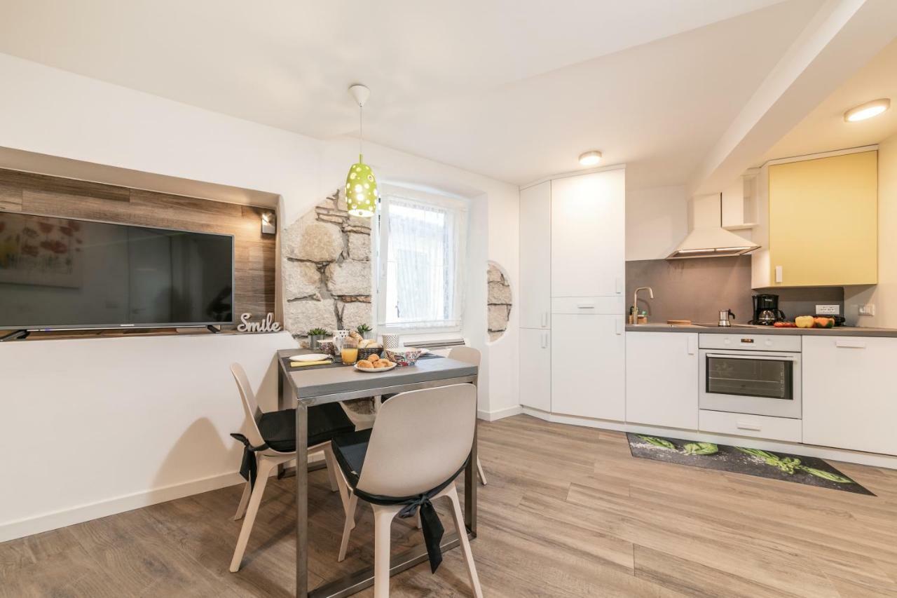 Mariva Downtown Apartment With Free Parking Rovigno Esterno foto